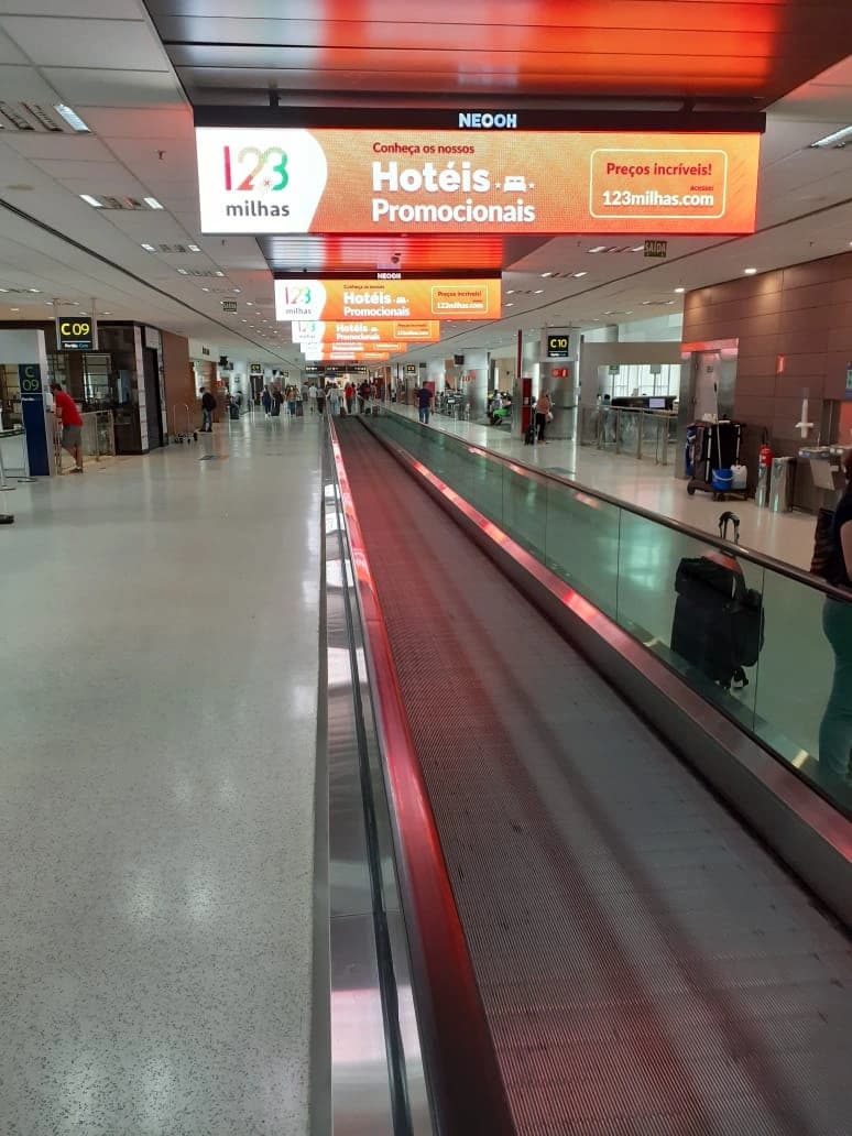 Mídia de aeroporto — placa de LED da 123milhas (imagem 20 de 20).
